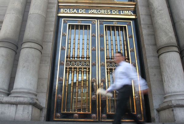 ¿En qué acciones debería invertir?