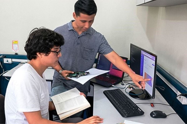 Prácticas pre profesionales: ¿qué colocar en mi CV si no tengo experiencia?