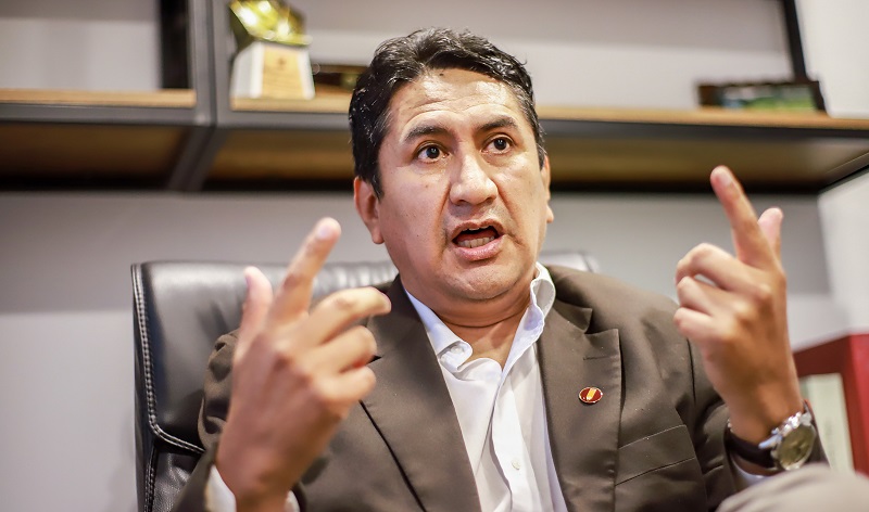 Vladimir Cerrón: “No diría que [Cuba] fracasó”