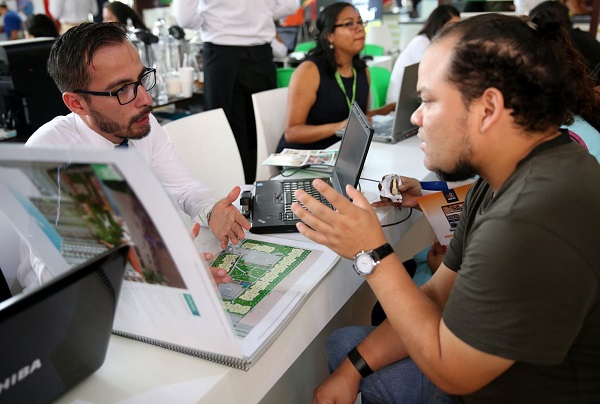 ¿Qué moneda conviene para un crédito vehicular o hipotecario?