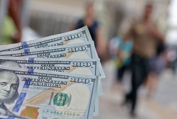 Ahorro en pandemia: ¿Cuándo es recomendable ahorrar en dólares?