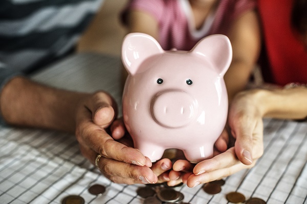 4 tips para ahorrar dinero y emprender el 2022