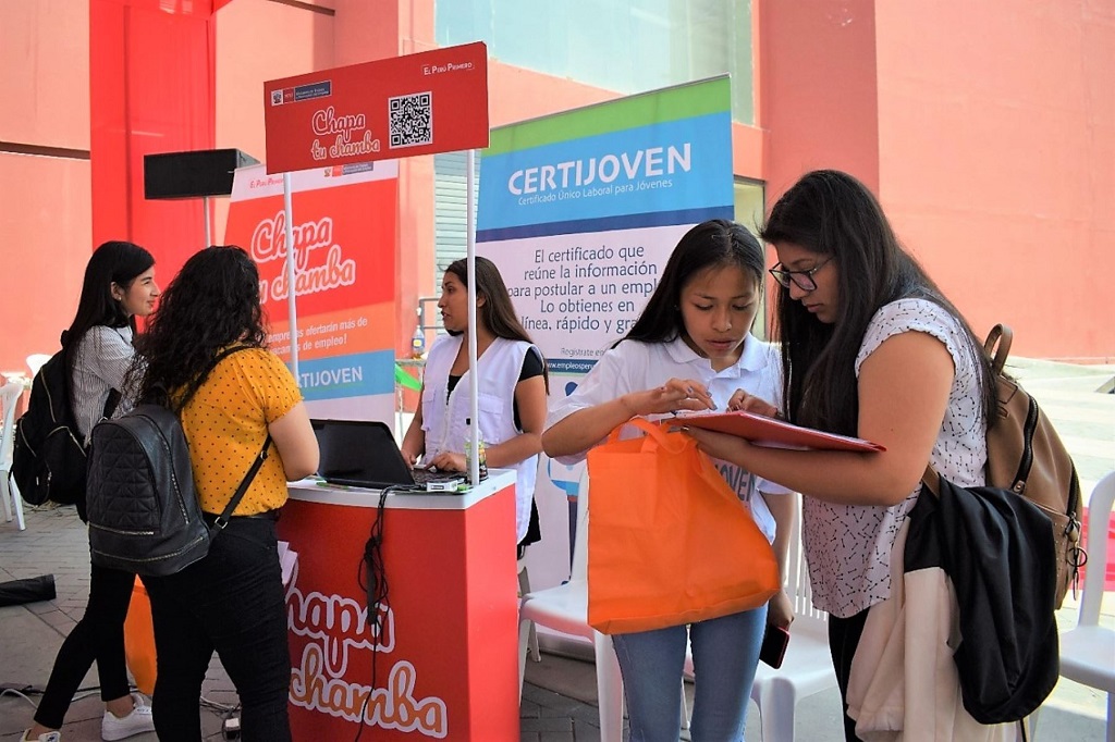 ¿Qué debes evitar colocar en tu CV para hacerlo más atractivo?