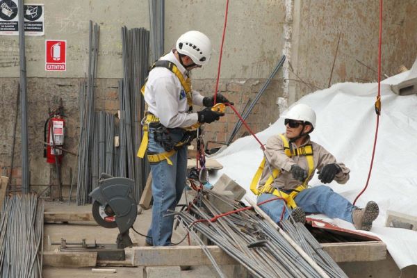 PYMES: Cada vez más trabajadores cuentan con el seguro obligatorio de Vida Ley