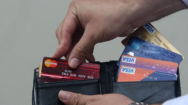 Primera tarjeta de crédito: ¿es buena idea tenerla?